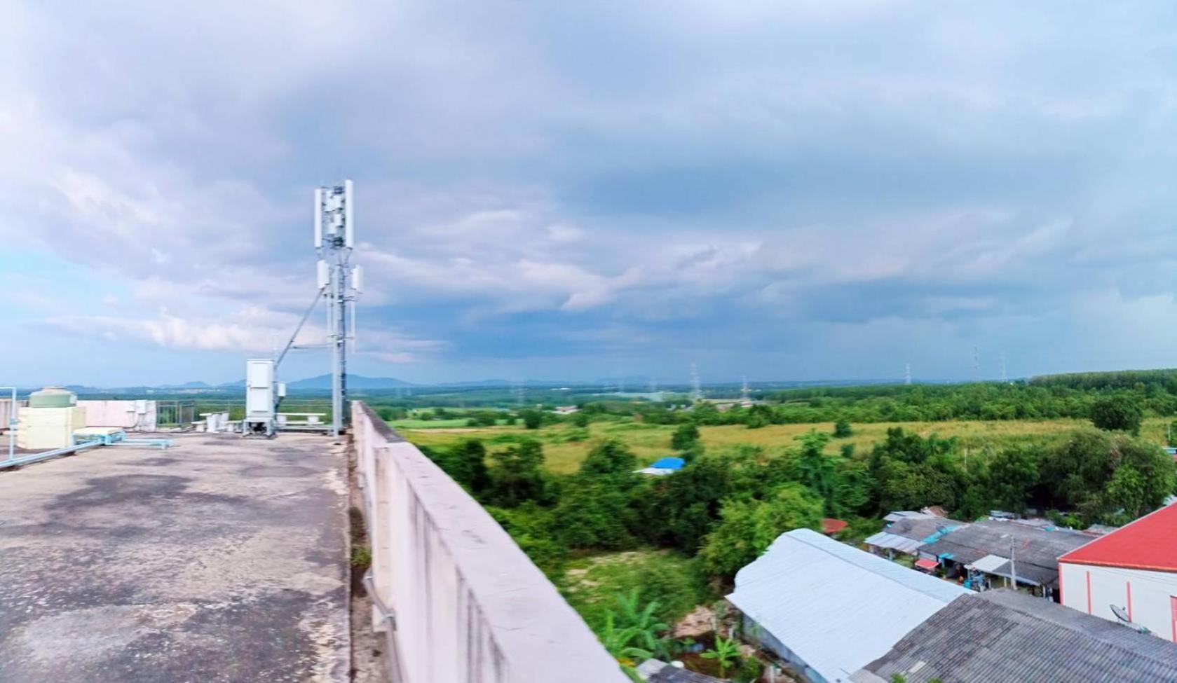 Room 9 Residence (Adults Only) Pluak Daeng Екстериор снимка